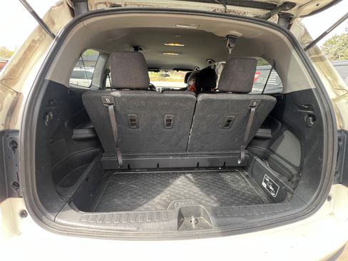 Used 2018 Honda Pilot EX image 13