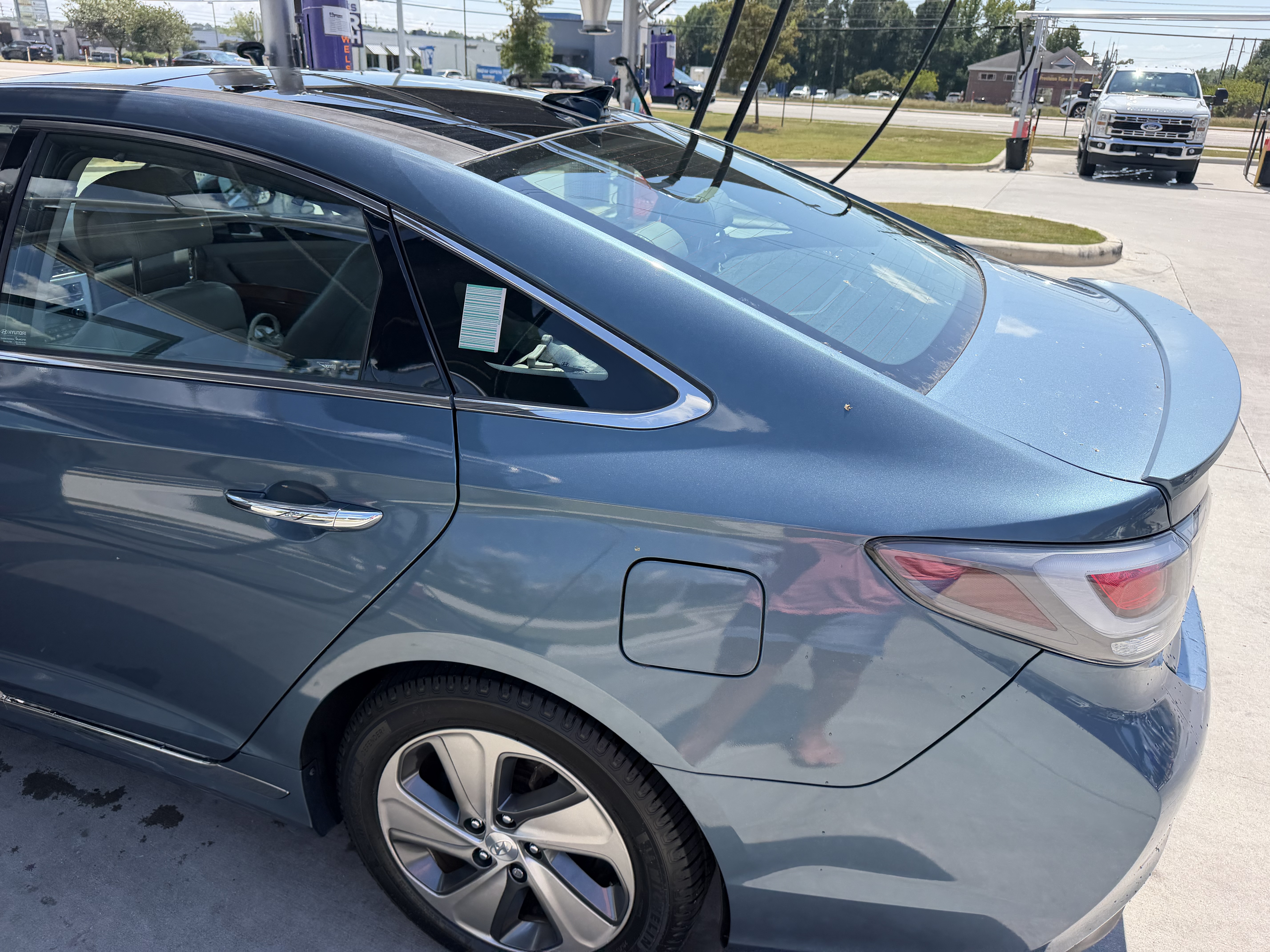 Used 2016 Hyundai Sonata Limited w/ Option Group 02 FWD image 4