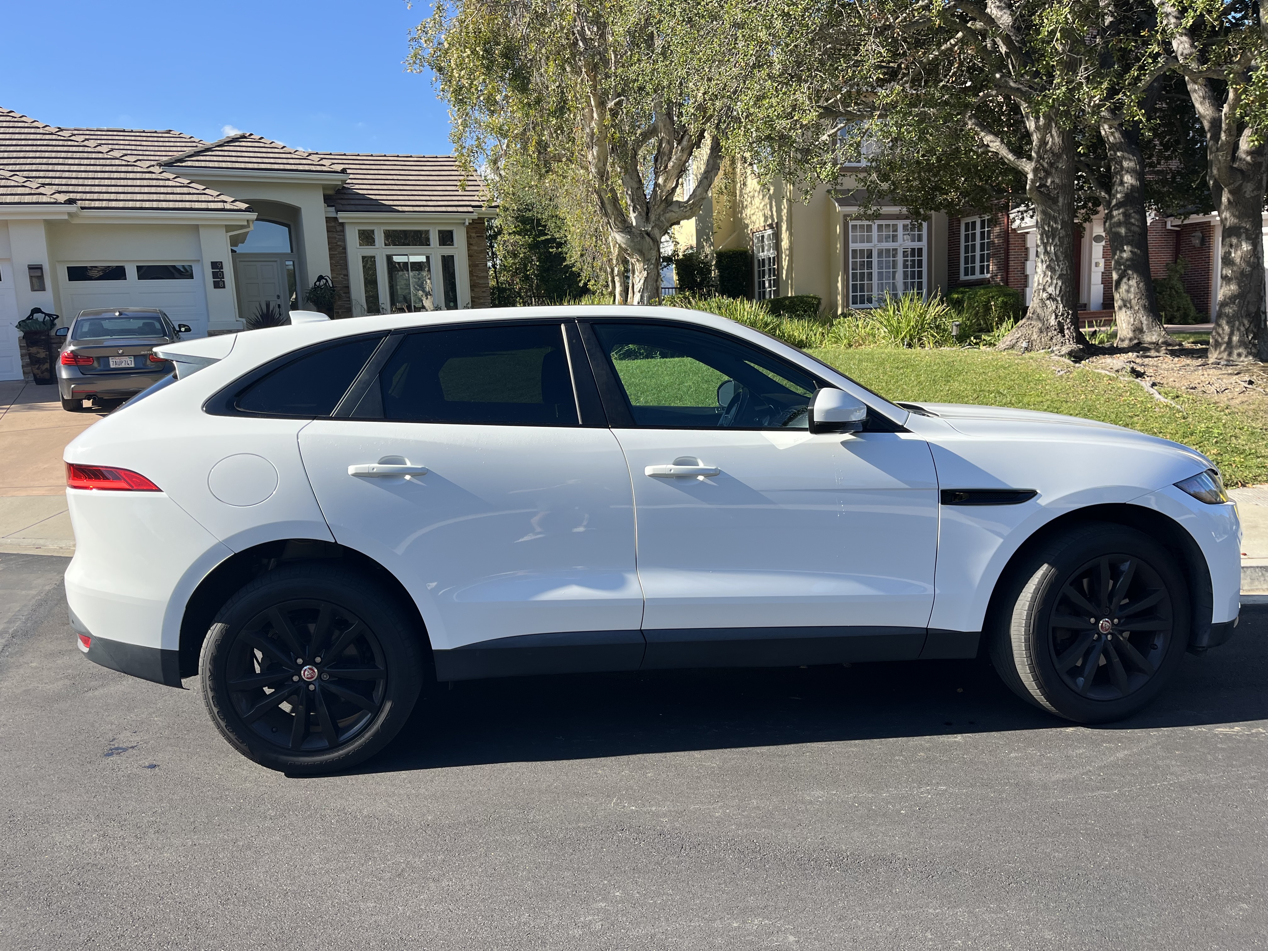 Used 2017 Jaguar F-PACE Prestige AWD/4WD image 4