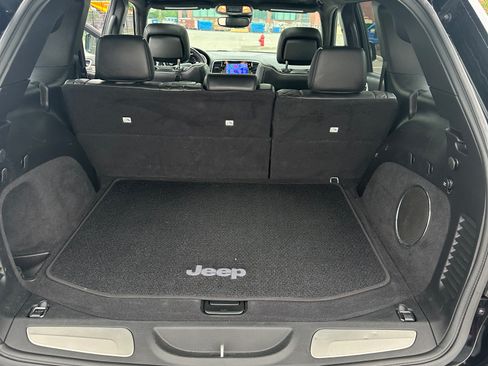Used 2019 Jeep Grand Cherokee Summit AWD/4WD image 8