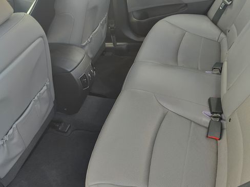 Used 2012 Hyundai Sonata Hybrid w/ Leather Pkg image 6