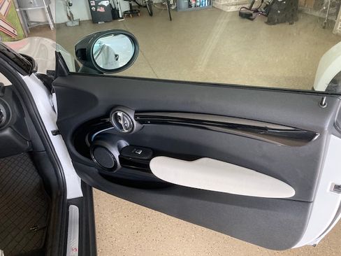 Used 2024 MINI Cooper S w/ Signature Upholstery Package image 15