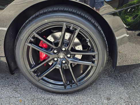 Used 2018 Maserati GranTurismo Sport RWD image 13