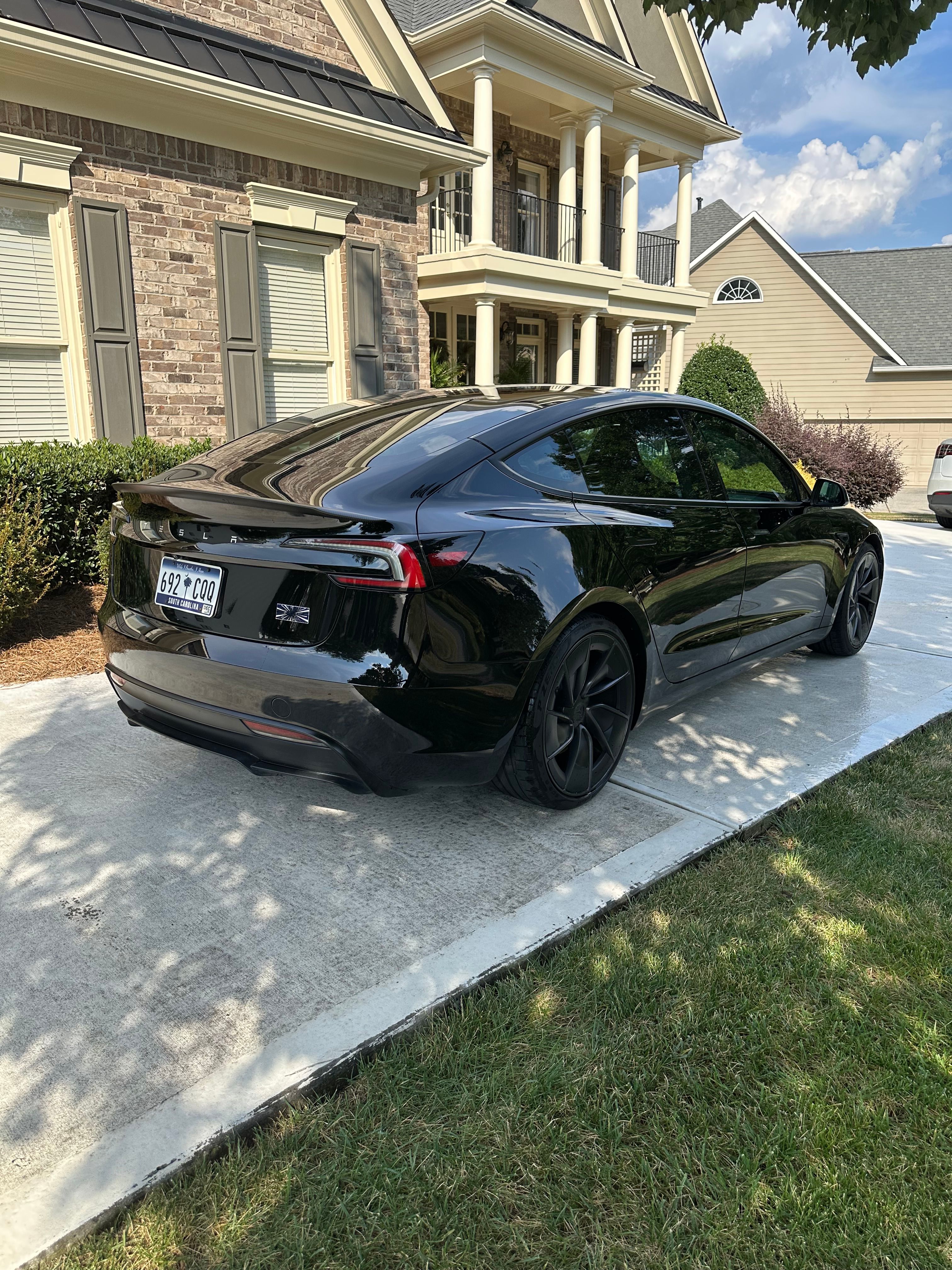 Used 2024 Tesla Model 3 Performance AWD/4WD image 9