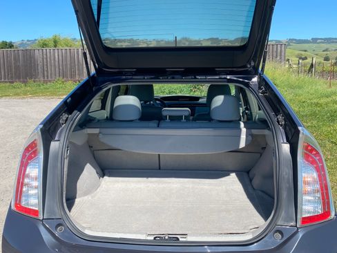 Used 2011 Toyota Prius Four w/ Solar Roof Pkg image 9