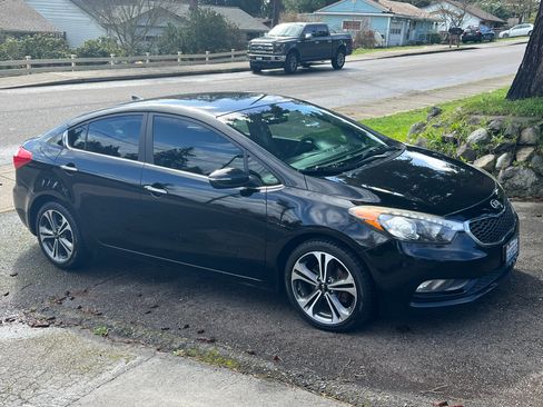 Used 2016 Kia Forte EX image 4