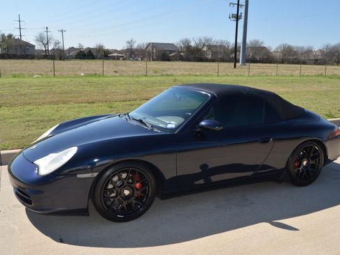 Used 2004 Porsche 911 Carrera 4 image 31