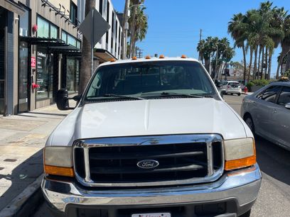 Used 1999 Ford F350 2WD Crew Cab DRW Super Duty