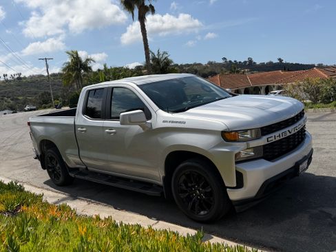 Used 2019 Chevrolet Silverado 1500 Custom image 4