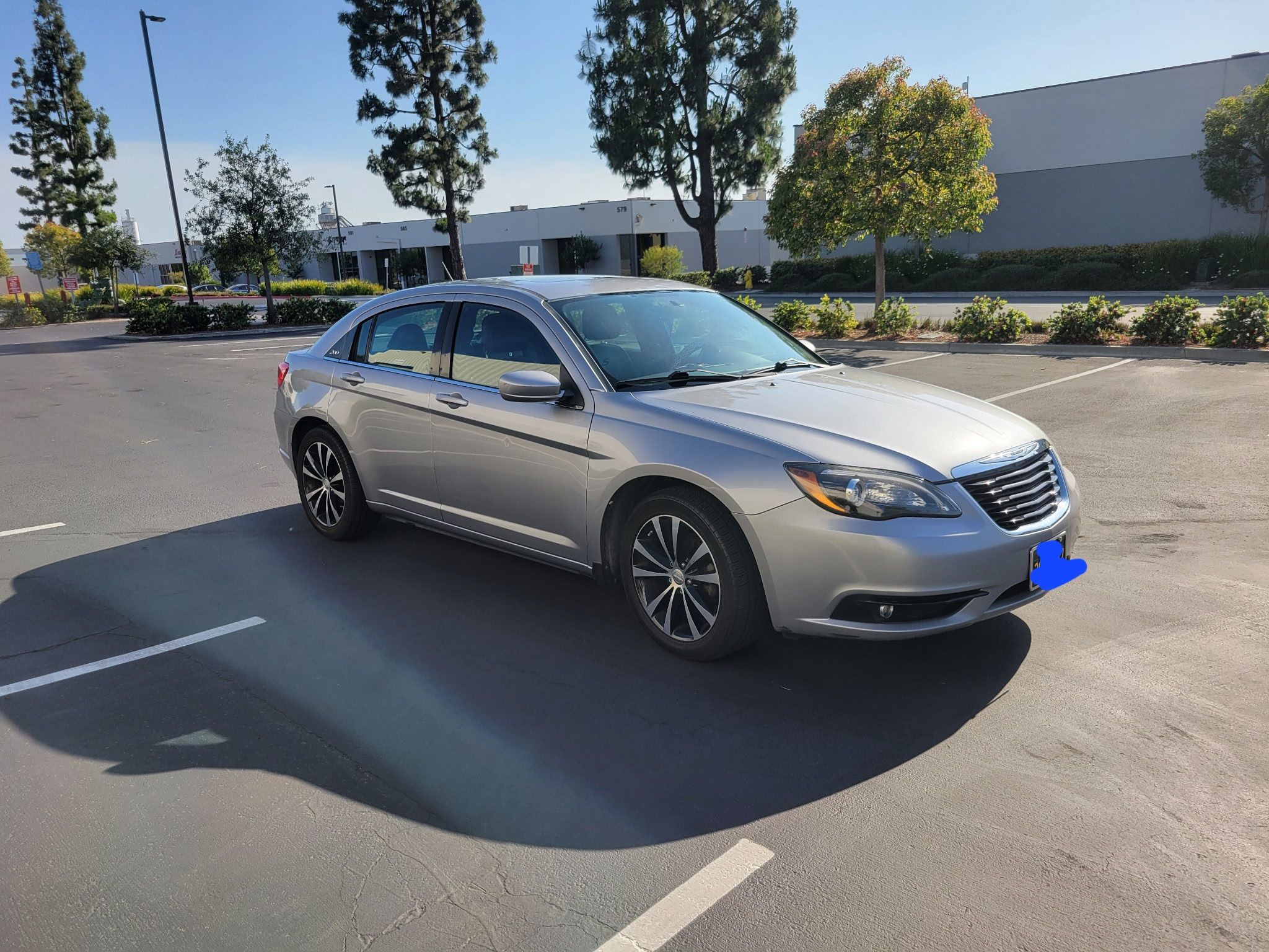 Used 2013 Chrysler 200 Limited w/ Sun/Sound Group FWD image 8