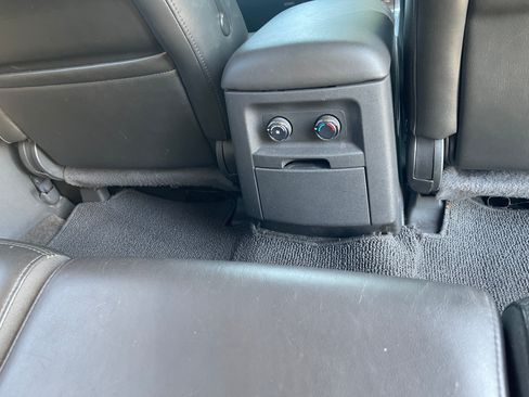 Used 2012 Nissan Pathfinder Silver image 17