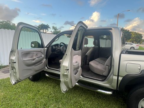 Used 2004 Toyota Tacoma PreRunner image 13