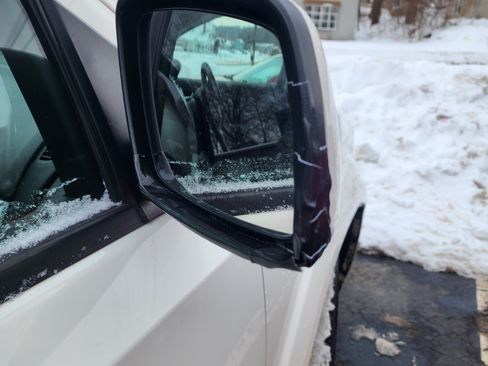 Used 2014 Dodge Journey SXT image 23