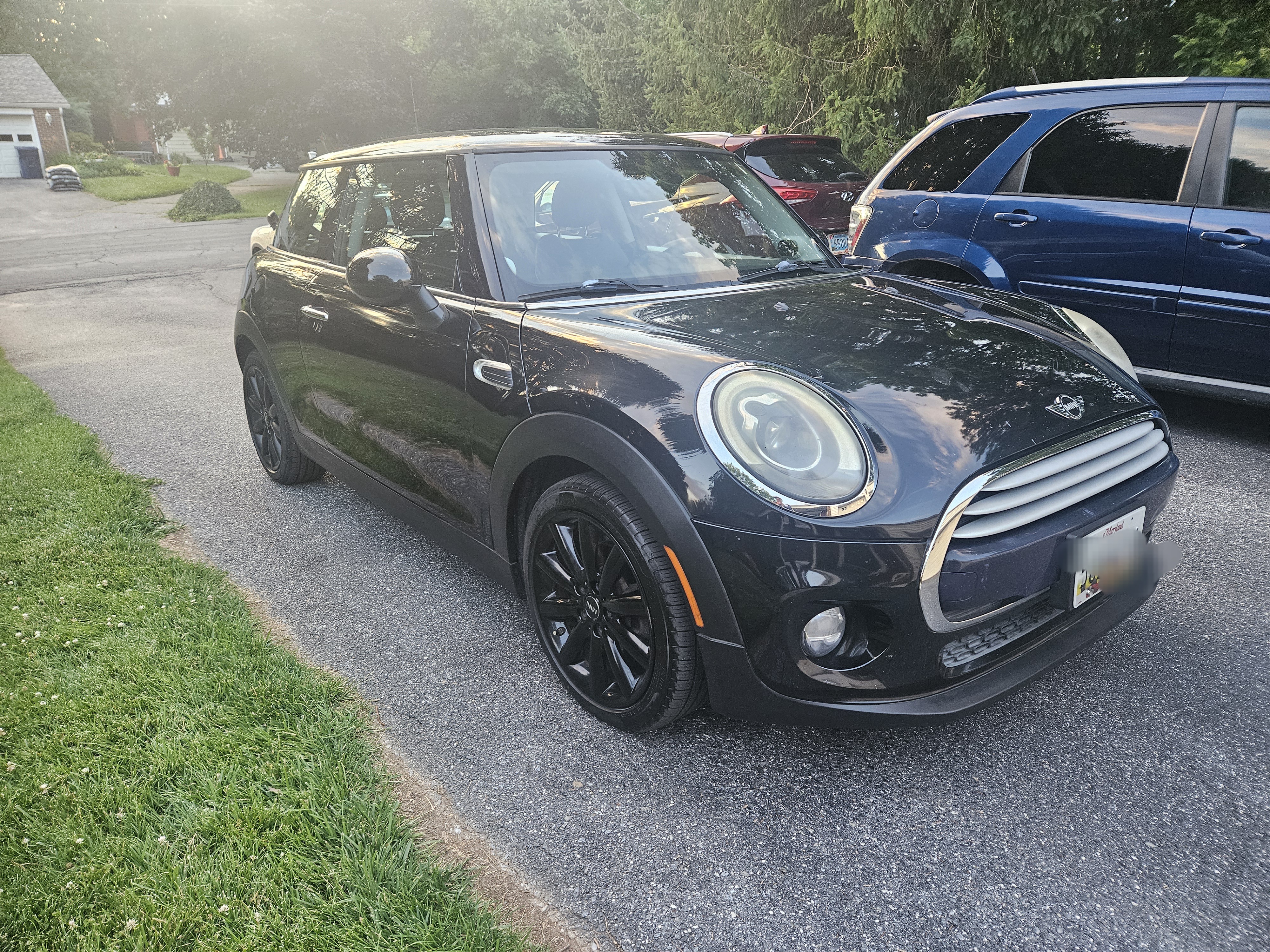 Used 2015 MINI Cooper 2-Door Hardtop FWD image 1
