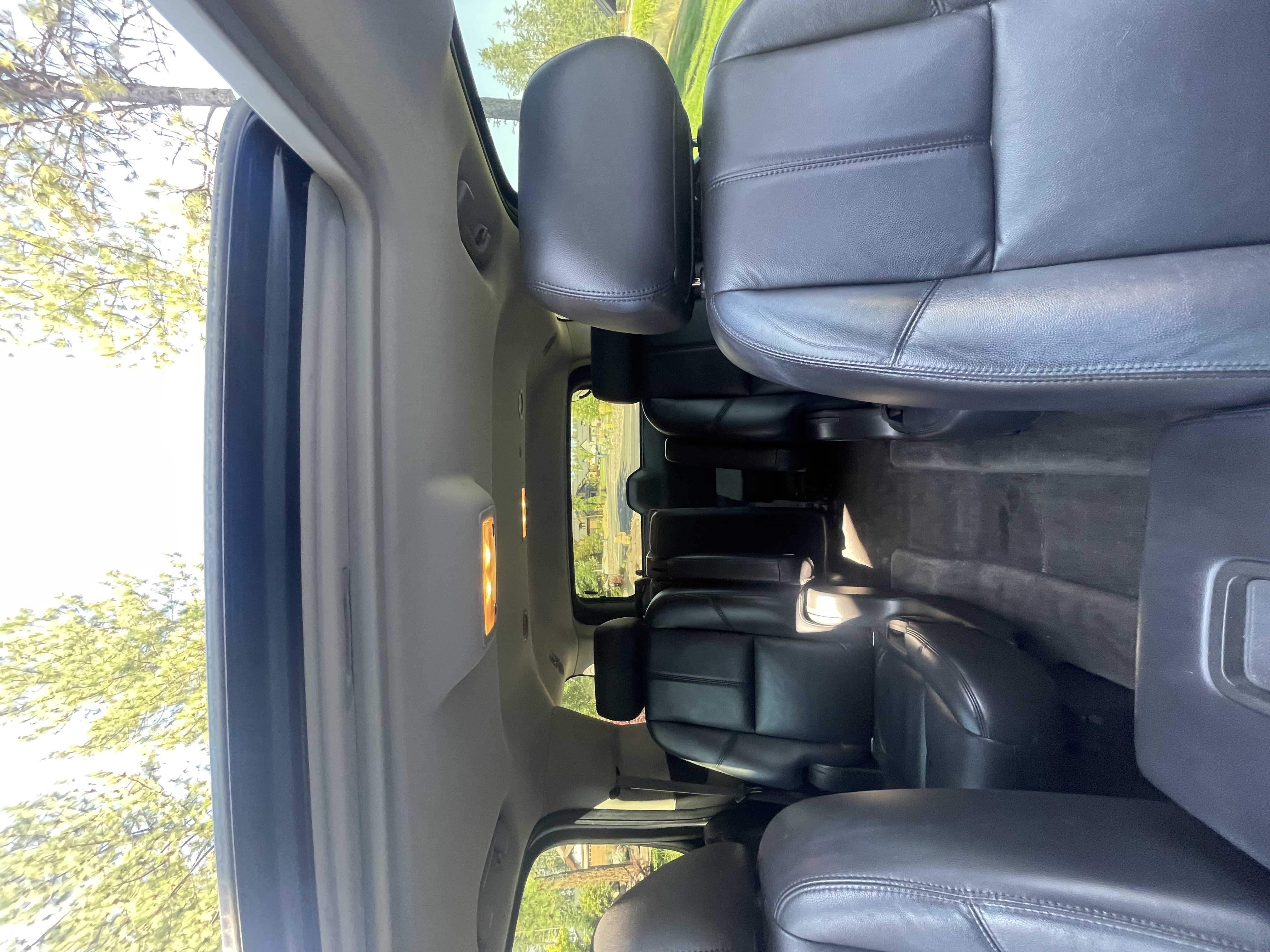Used 2010 GMC Yukon SLT RWD image 8