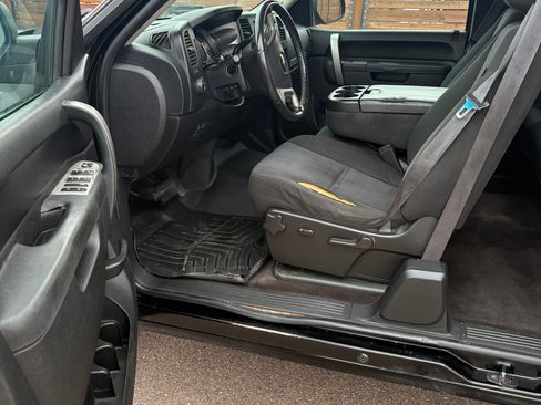 Used 2011 Chevrolet Silverado 1500 LT w/ Interior Plus Package image 18