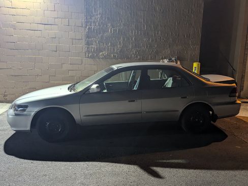 Used 2002 Honda Accord LX image 8