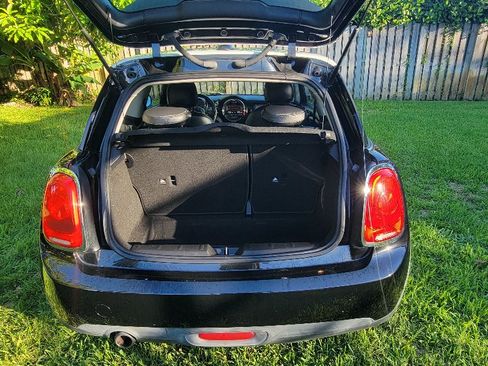 Used 2016 MINI Cooper 2-Door Hardtop image 10