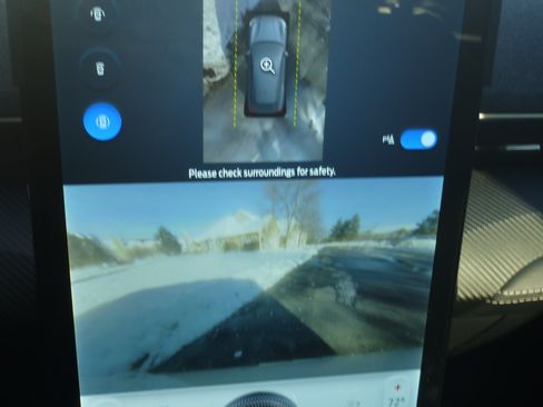 Used 2023 Ford Mustang Mach-E Premium image 11