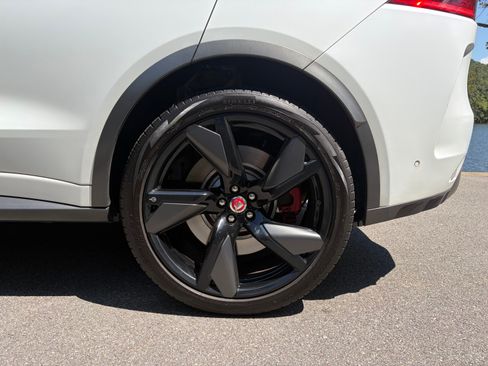 Used 2020 Jaguar F-PACE SVR AWD/4WD image 13