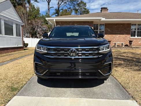 Used 2023 Volkswagen Atlas Cross Sport SEL Premium R-Line image 1