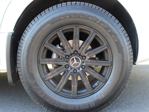 Used 2024 Mercedes-Benz Sprinter 2500 image 11