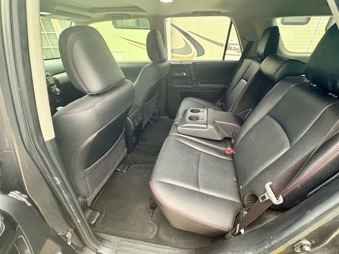 Used 2019 Toyota 4Runner TRD Off-Road Premium image 14