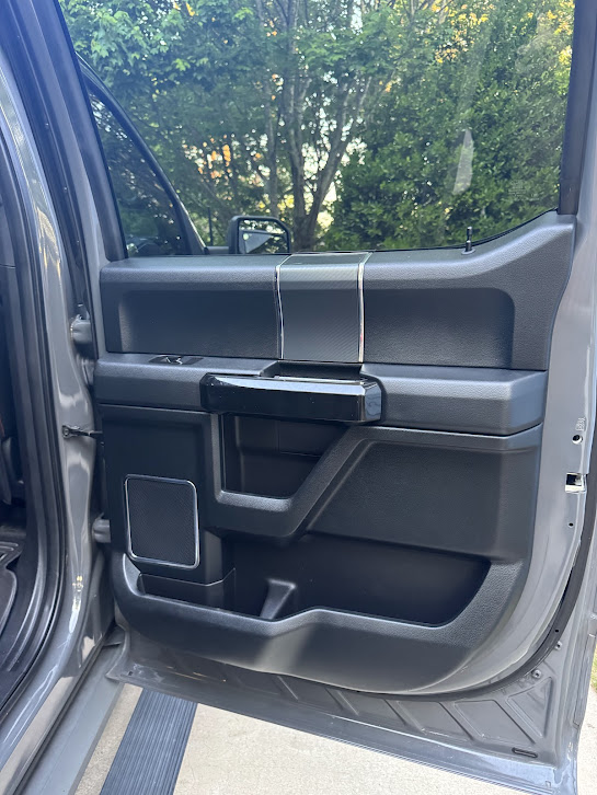 Used 2019 Ford F150 Lariat w/ Equipment Group 502A Luxury AWD/4WD image 12