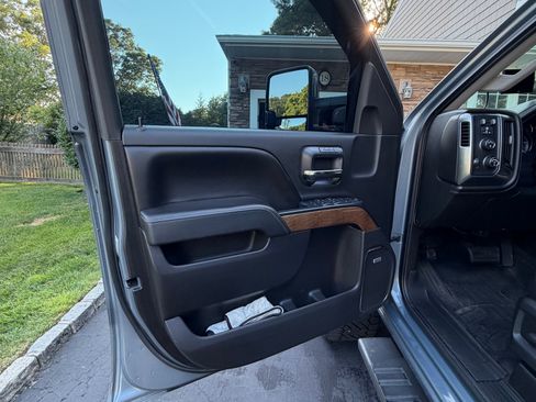Used 2015 Chevrolet Silverado 2500 LTZ w/ Duramax Plus Package AWD/4WD image 14