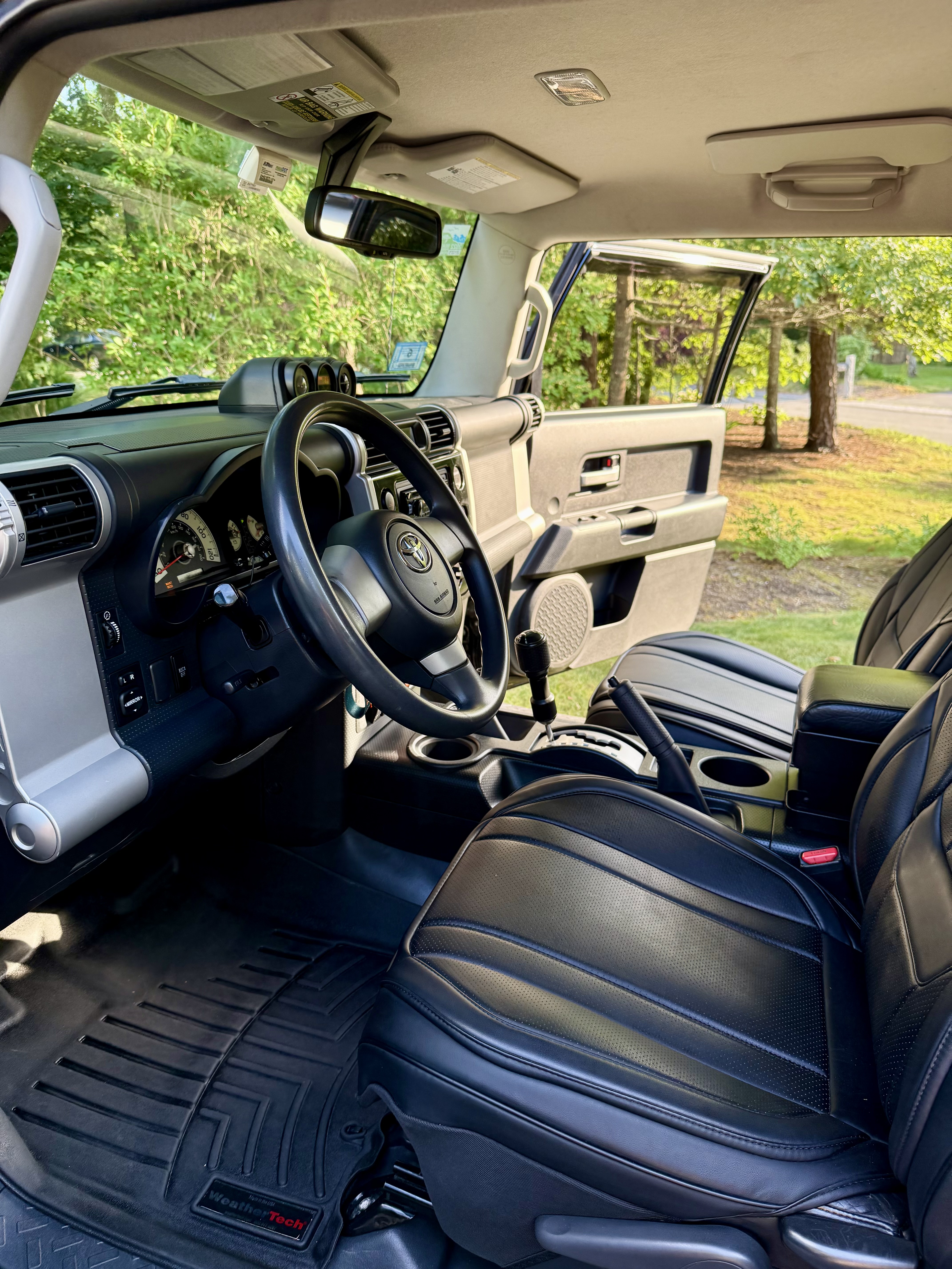 Used 2010 Toyota FJ Cruiser 4WD w/ Convenience Pkg image 25