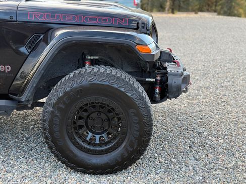 Used 2020 Jeep Gladiator Rubicon image 12