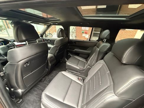 Used 2024 Hyundai Santa Fe Calligraphy image 19