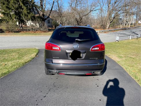 Used 2015 Buick Enclave Leather image 10