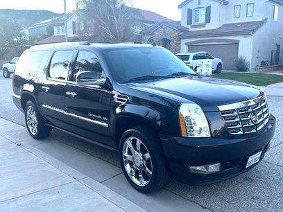 Used 2013 Cadillac Escalade ESV Luxury