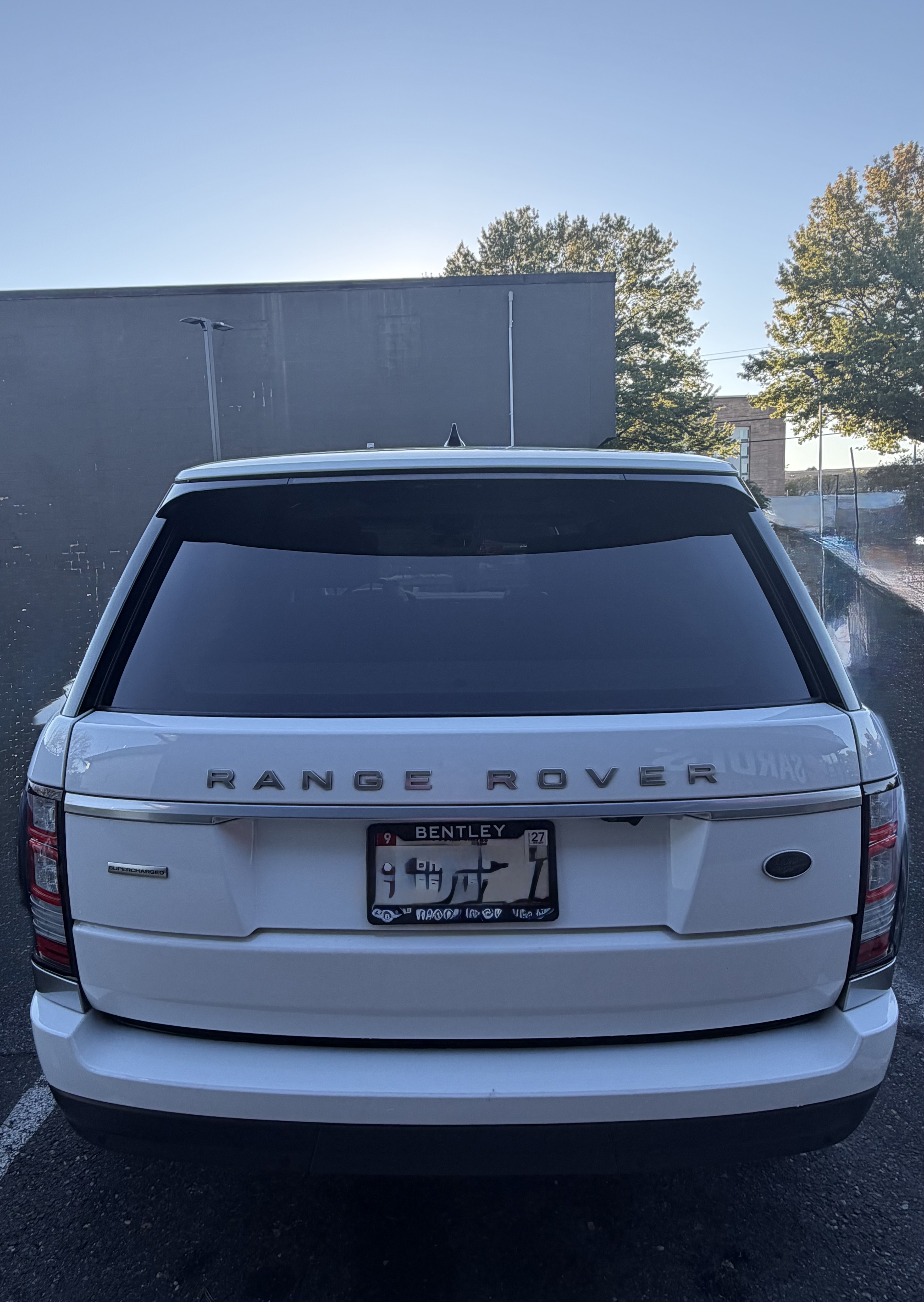 Used 2017 Land Rover Range Rover Supercharged AWD/4WD image 6