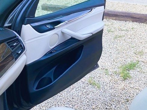 Used 2018 BMW X5 xDrive40e image 15