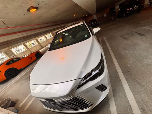 Used 2024 Lexus RX 350 FWD image 2