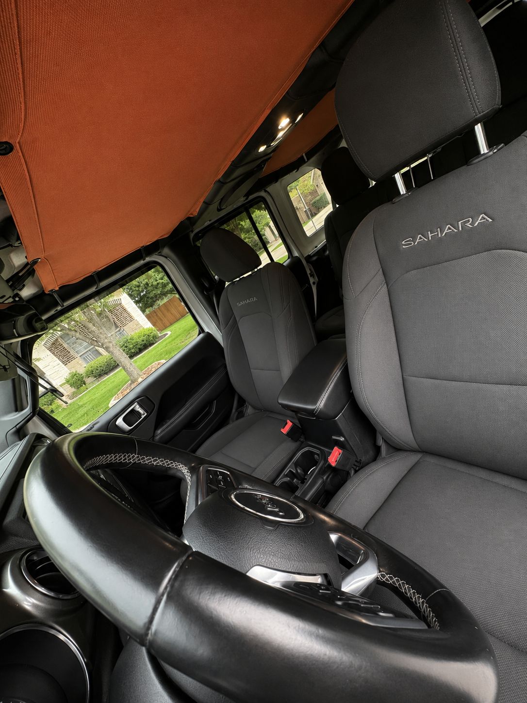 Used 2019 Jeep Wrangler Unlimited Sahara AWD/4WD image 12