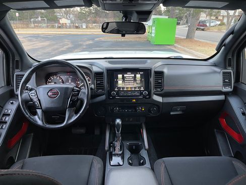 Used 2022 Nissan Frontier Pro-X image 15