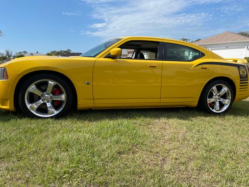 Used 2007 Dodge Charger SRT8 w/ SRT Option Group III RWD image 20