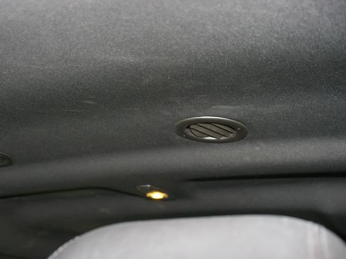 Used 2015 Ford Explorer XLT w/ Equipment Group 202A image 28