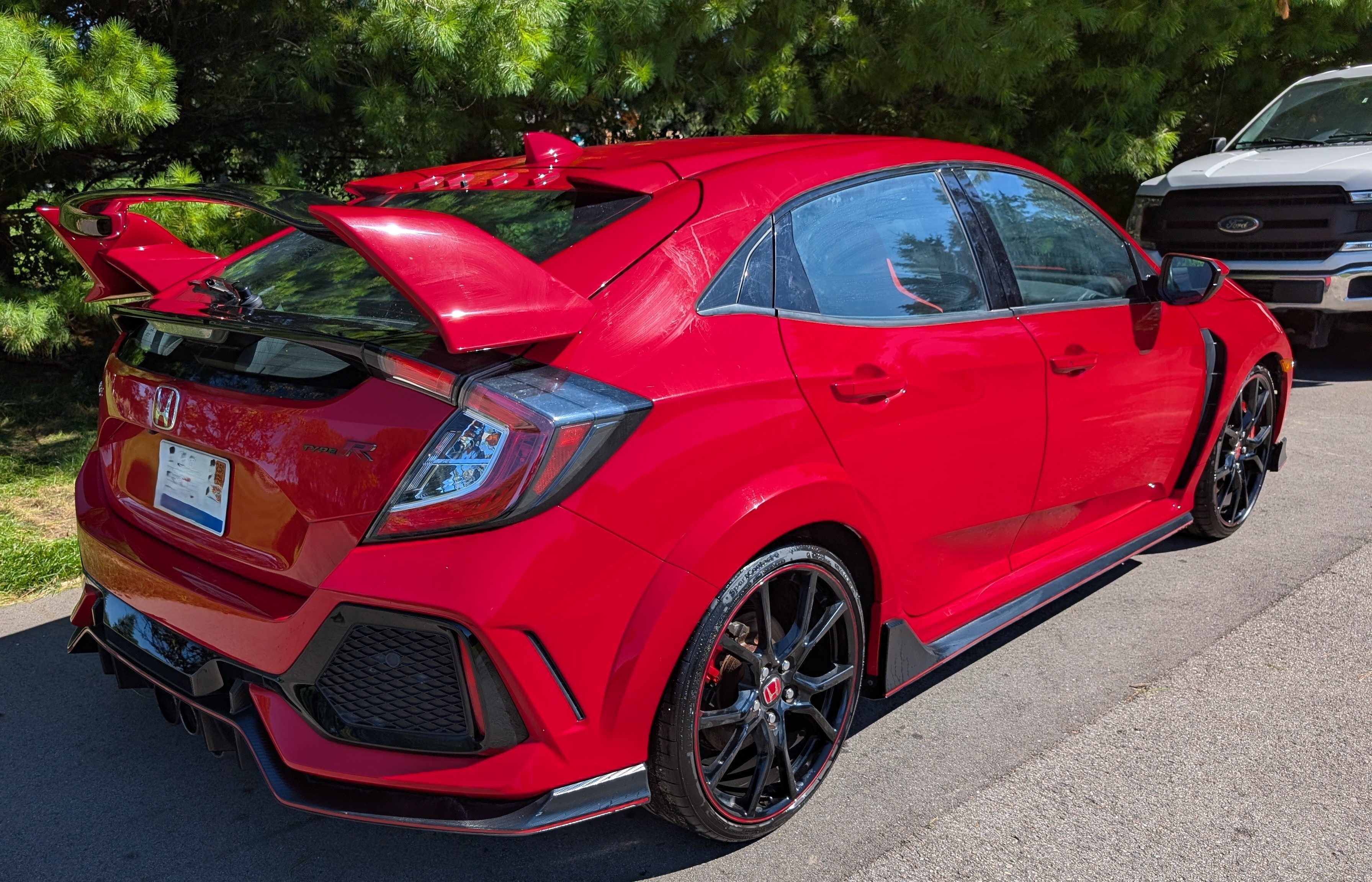Used 2017 Honda Civic Type R image 2