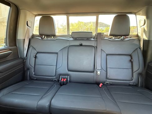 Used 2024 GMC Sierra 2500 Denali w/ Denali Reserve Package image 9