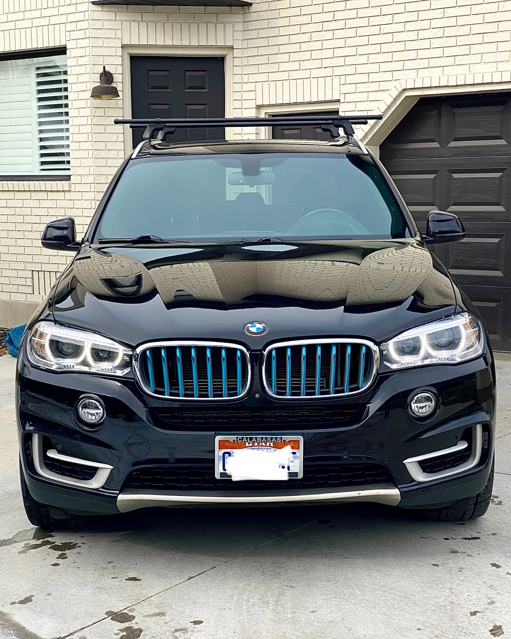 Used 2018 BMW X5 xDrive40e w/ M Sport Package AWD/4WD image 2