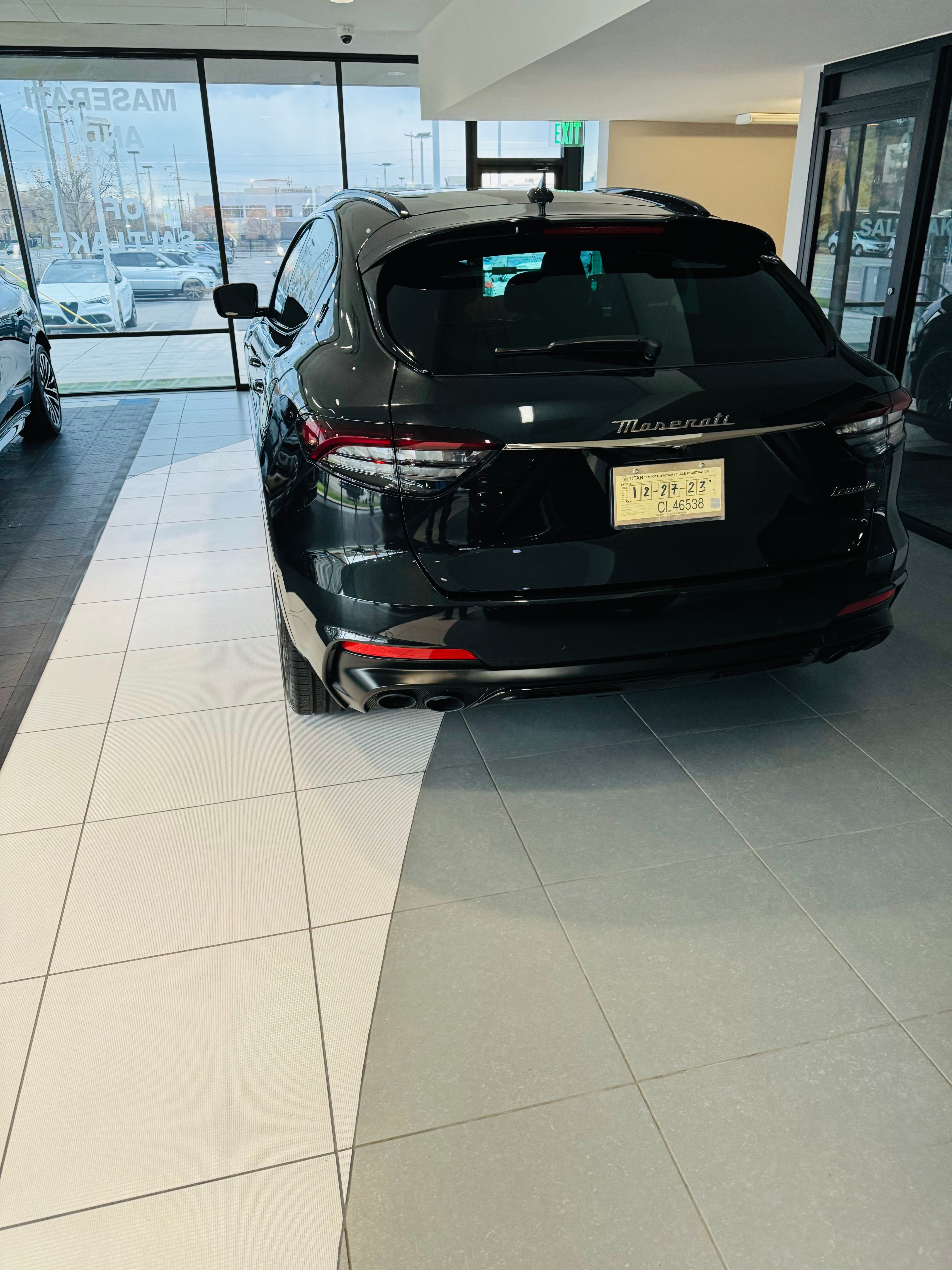 Used 2022 Maserati Levante Modena AWD/4WD image 8