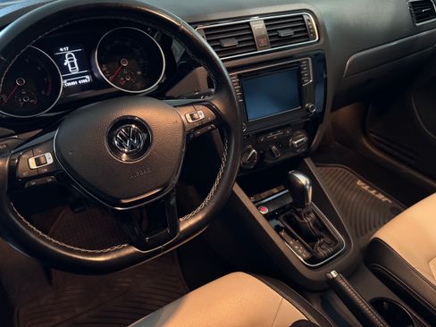 Used 2016 Volkswagen Jetta Sport w/ Lighting Package image 21