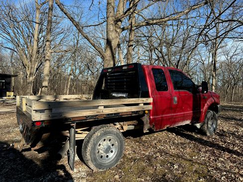Used 2003 Ford F250 XLT image 11