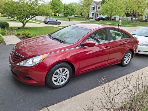 Used 2013 Hyundai Sonata GLS FWD image 2
