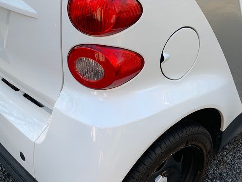 Used 2014 smart fortwo passion image 8