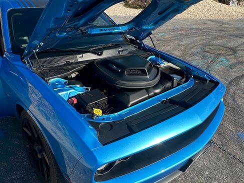 Used 2015 Dodge Challenger R/T Plus image 11